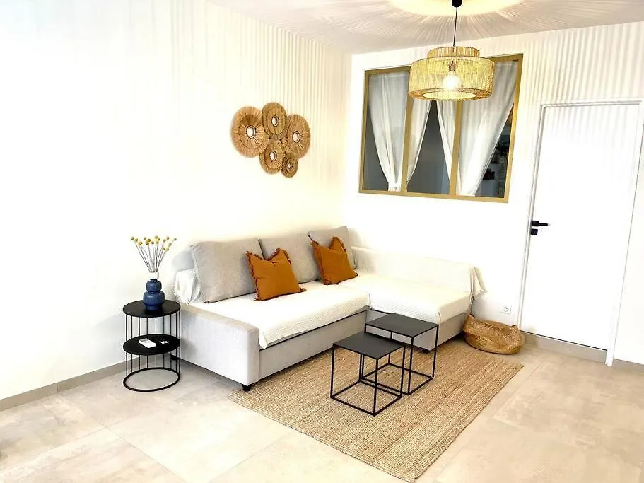 Appartement Moderne + Parking A 50M De La Mer location