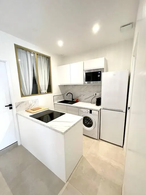 Appartement Moderne + Parking A 50M De La Mer La Ciotat 0*,